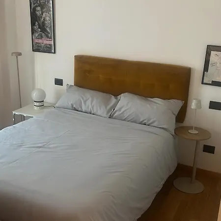 Casabella Design With Balcony Navigli Area * Milán