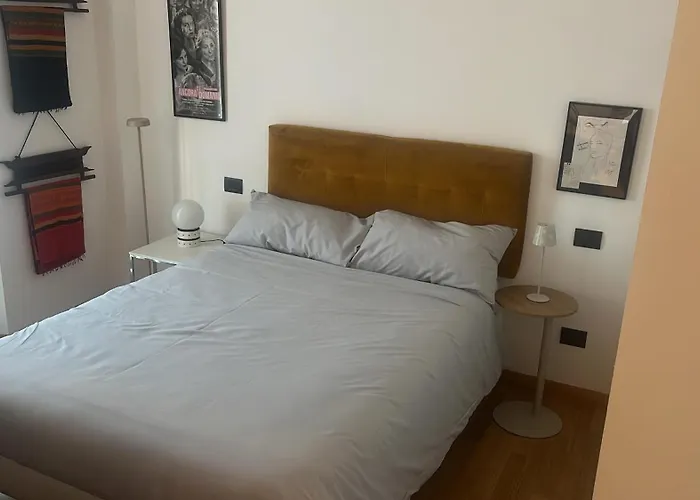 Casabella Design With Balcony Navigli Area * Milaan